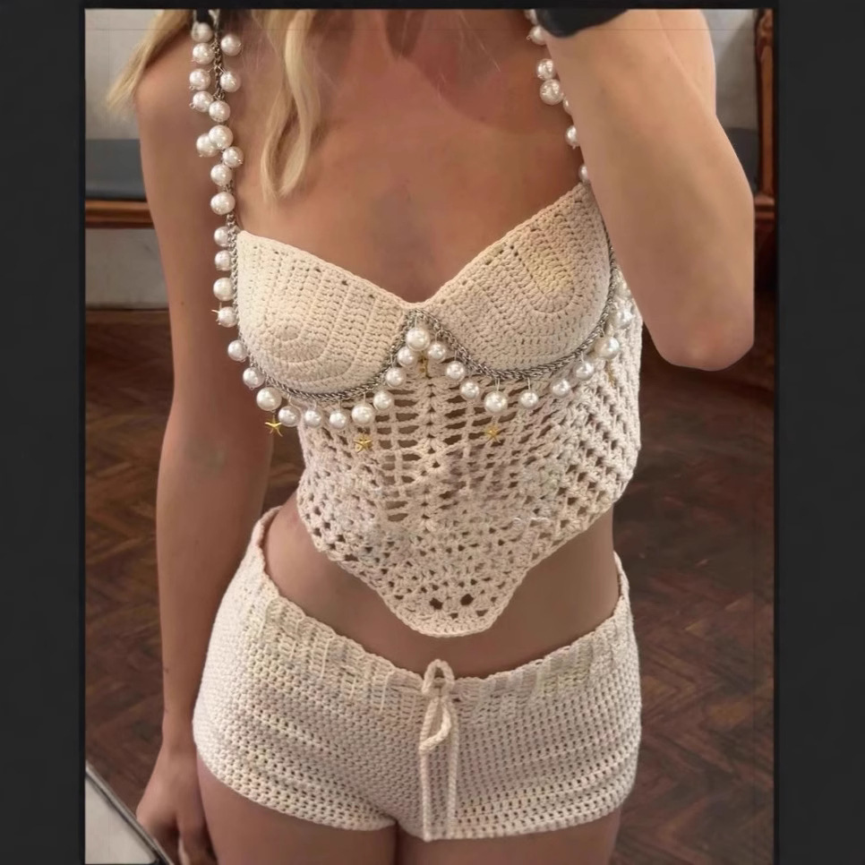 Spring and Summer New Fashionable and Sexy Solid Color Exposed Umbilical Suspender Beaded Top Short 2025
