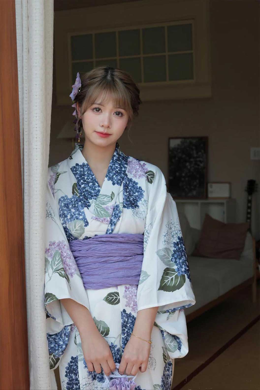 Yukata Kimono Hydrangea Cute Girl Style - あじさいまつり Stupa Stones