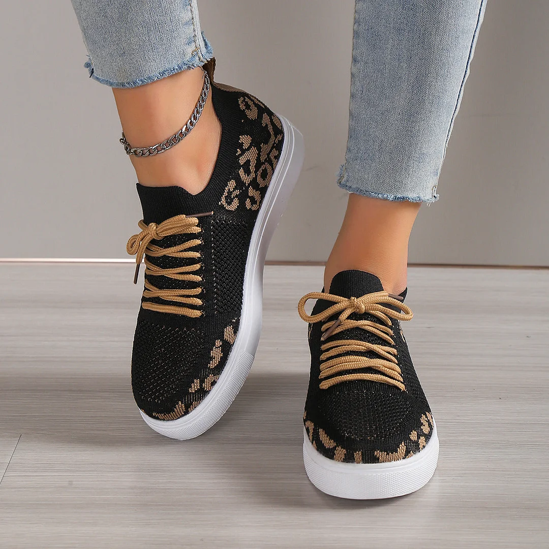 Timeless and supportive orthopedic Sneakers