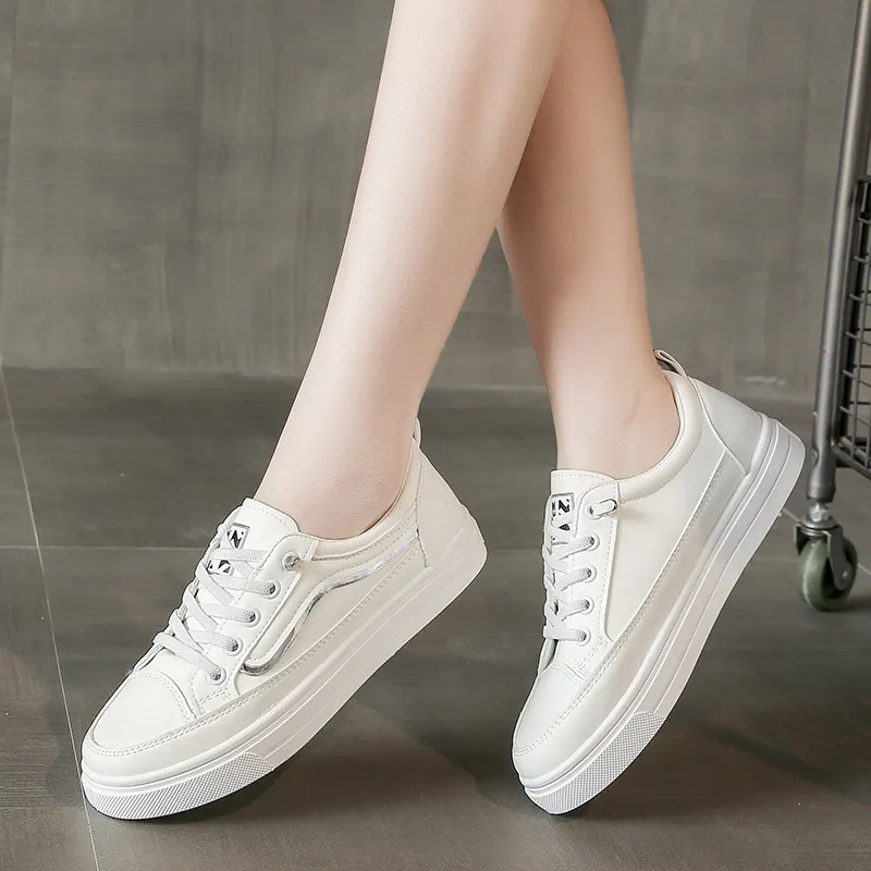 Yyvonne Small White Shoes Women 2025 Spring And Summer New Large-Size Students Single Shoes Small Light Sports Leisure Board Shoes
