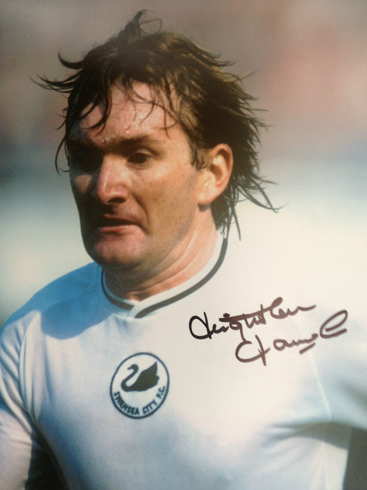 LEIGHTON JAMES - FORMER SWANSEA FOOTBALLER - SUPERB SIGNED COLOUR Photo Poster paintingGRAPH