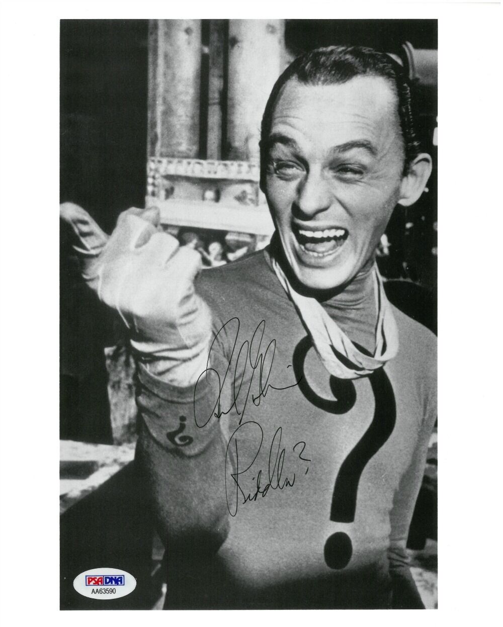 Frank Gorshin Signed Riddler Autographed 8x10 B/W Photo Poster painting PSA/DNA #AA63590