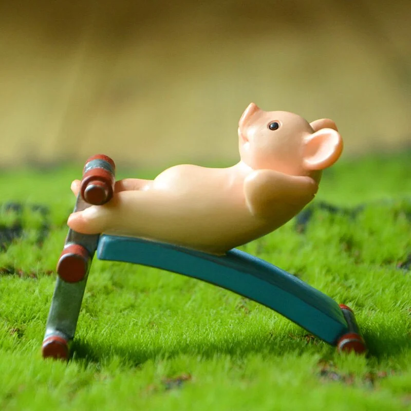 Creative Sports Pig Ornaments Exercising Simulation Animal Figurine Cute Doll Decorations Hand-made Birthday Gifts Resin Craft