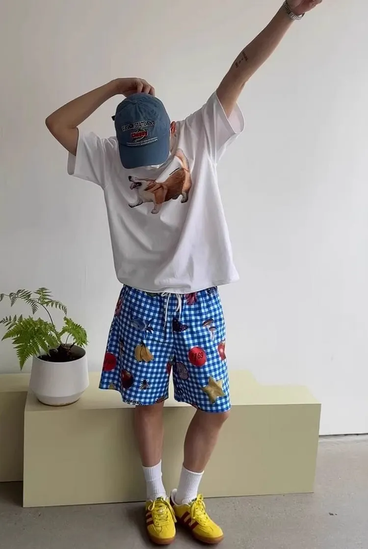 Casual Drawstring Shorts with Blue Fruit Print Pattern