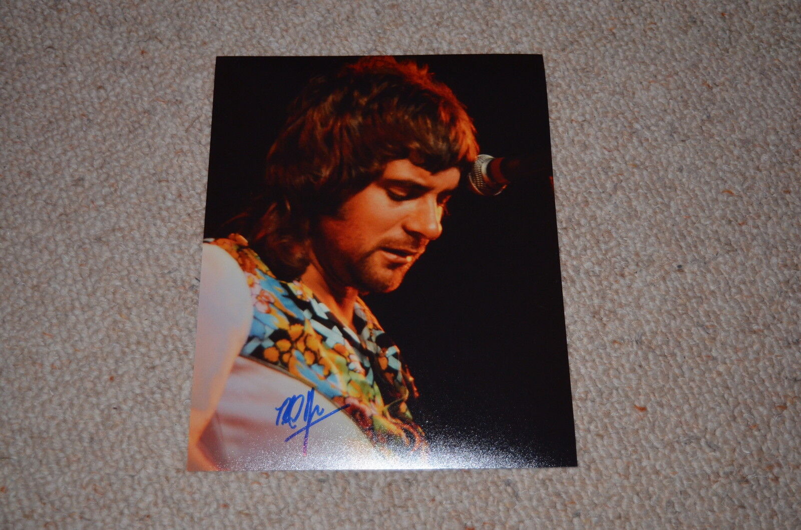 MICK ROGERS signed autograph In Person 8x10 (20x25 cm) MANRED MANN′S EARTH BAND