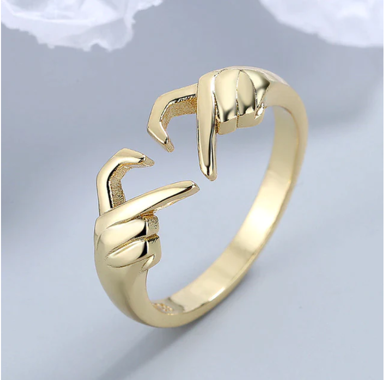 Adjustable Finger Heart Ring in Gold