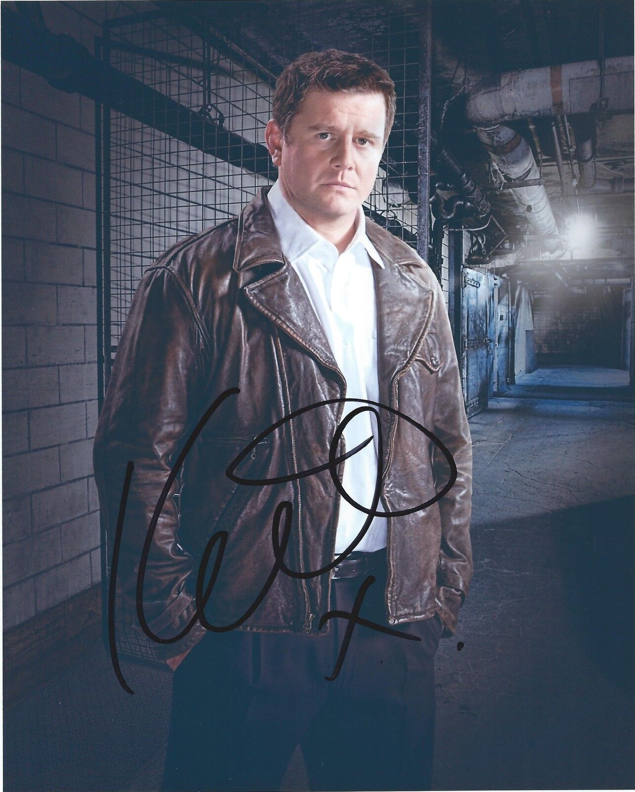 Kai Owen autograph - signed Torchwood Photo Poster painting - Hollyoaks - Dr Who