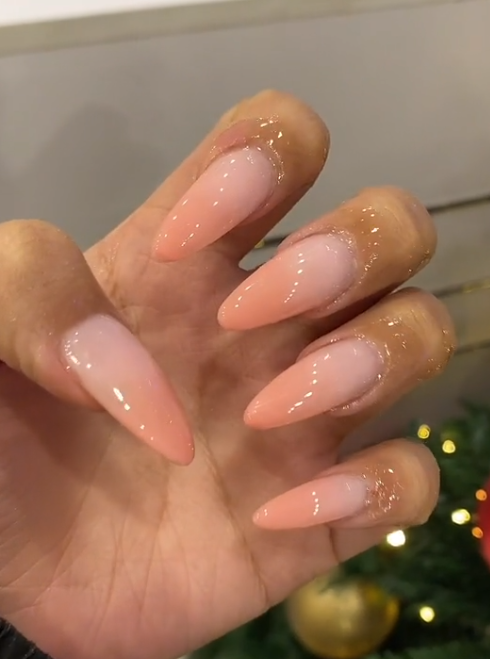 Peach deals nail designs