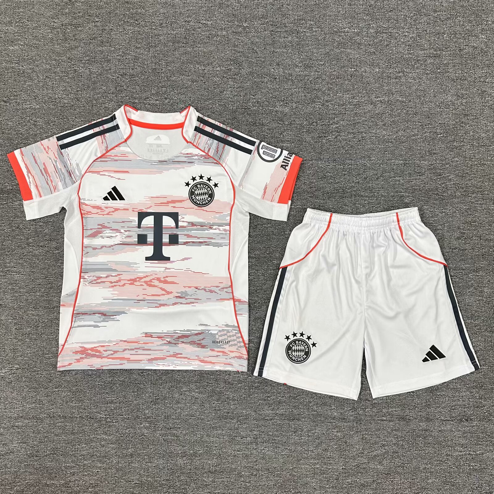 25/26 Bayern Munich Away Kids Kit Football Jersey Thai Quality