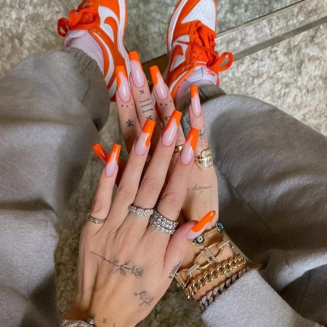 24pcs/set Long Stiletto Fake Nails Punk Snake Pattern Black White Matte False Nails Artificial Full Nail Tips Manicure Tools 111-Nail Inspo