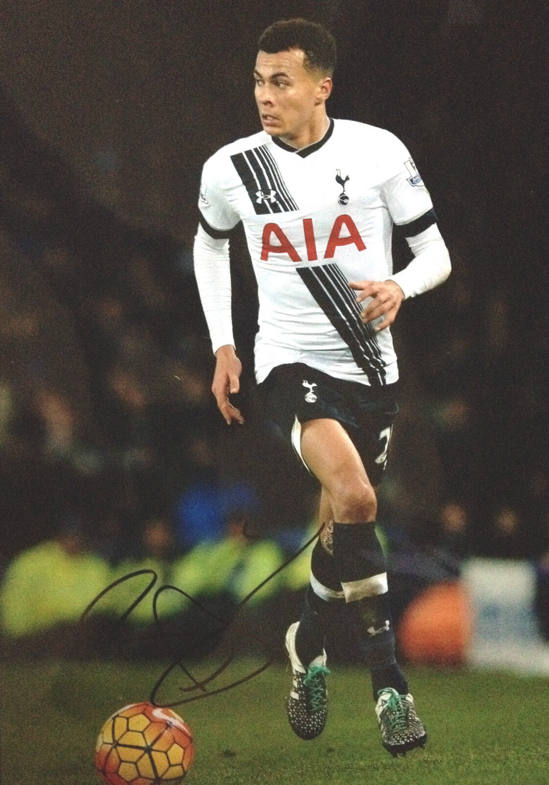 DELE ALLI - TOTTENHAM HOTSPUR FOOTBALLER - EXCELLENT SIGNED COLOUR Photo Poster paintingGRAPH