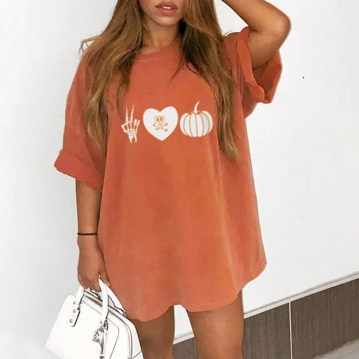   Skull and heart-shaped pumpkin print T-shirt designer - Neojana