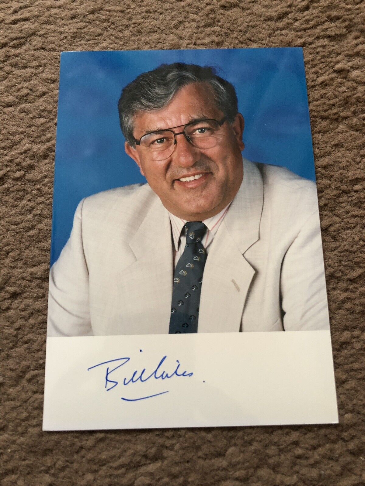 BILL GILES (BBC WEATHER) SIGNED Photo Poster painting