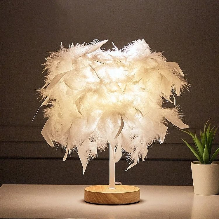 Romantic Feather Solid Wood Table Lamp CSTWIRE