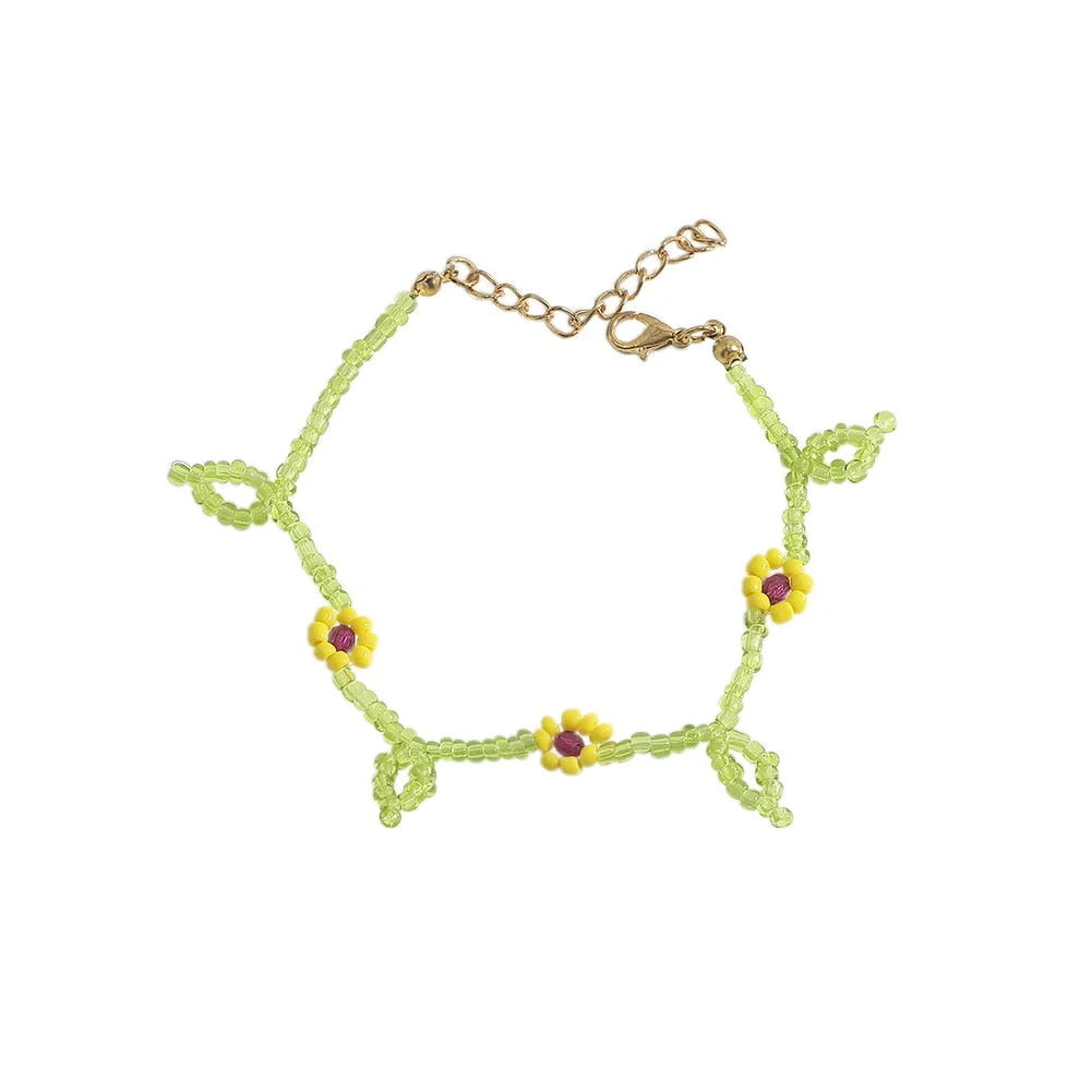 Dvacaman Korean Trendy Colorful Little Daisy Flower Beaded Necklace for Women Boho Acrylic Bead Clavicle Necklace Choker Jewelry