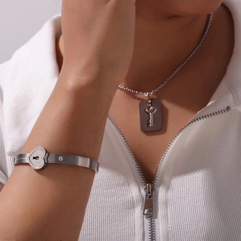 Titanium Steel Rose Gold Plated Elegant Minimalist Commute Hollow Out Inlay Heart Shape Key Lock Rhinestones Jewelry Set