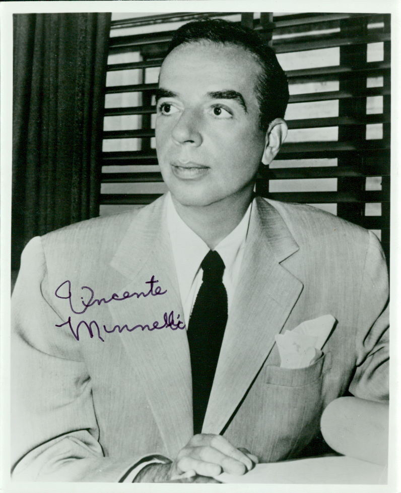 Vincente Minnelli (Vintage) signed Photo Poster painting COA