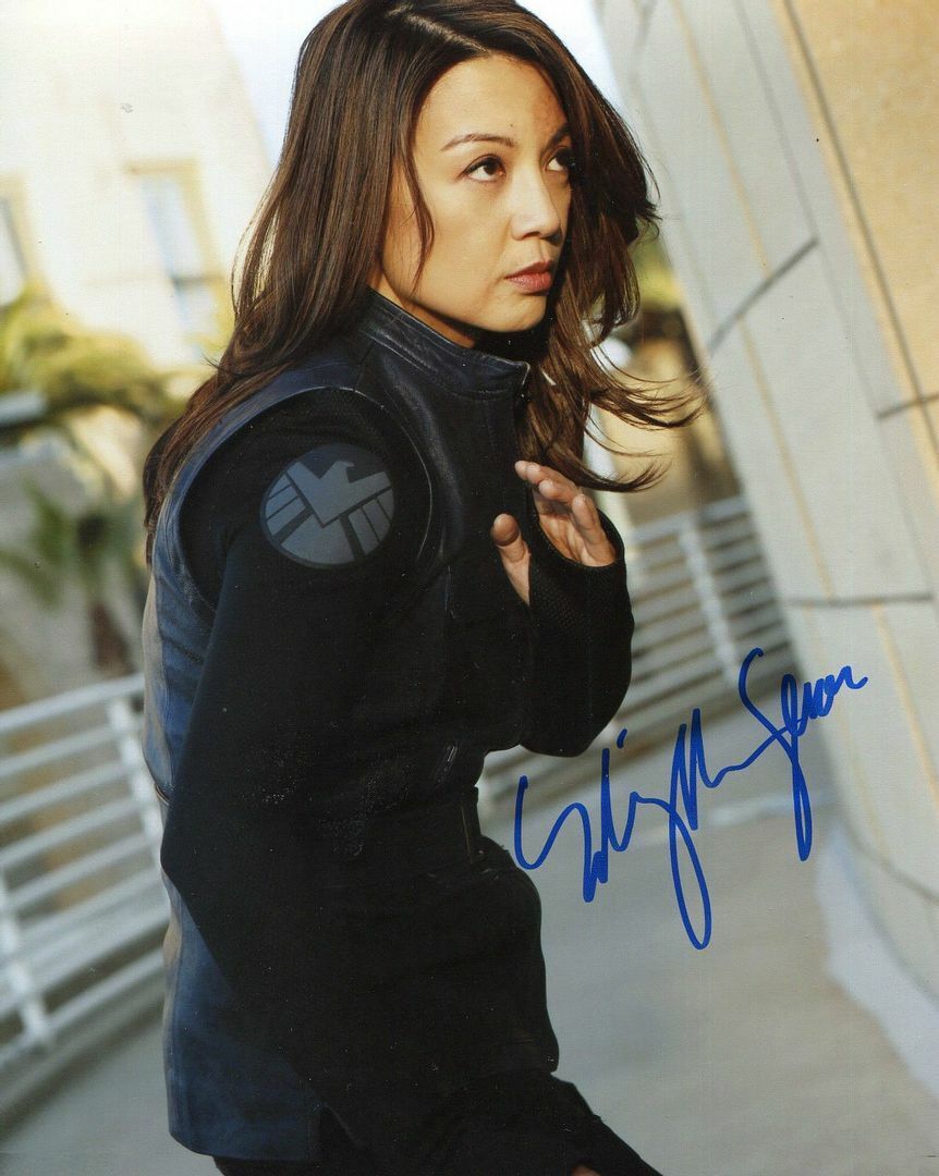 Ming Na Wen - Agents Of Shield Autograph Signed Photo Poster painting Print 1