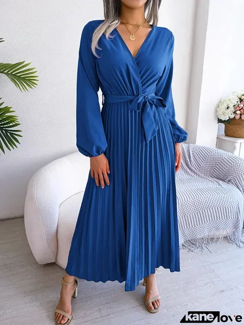 Tailored and light Dress
