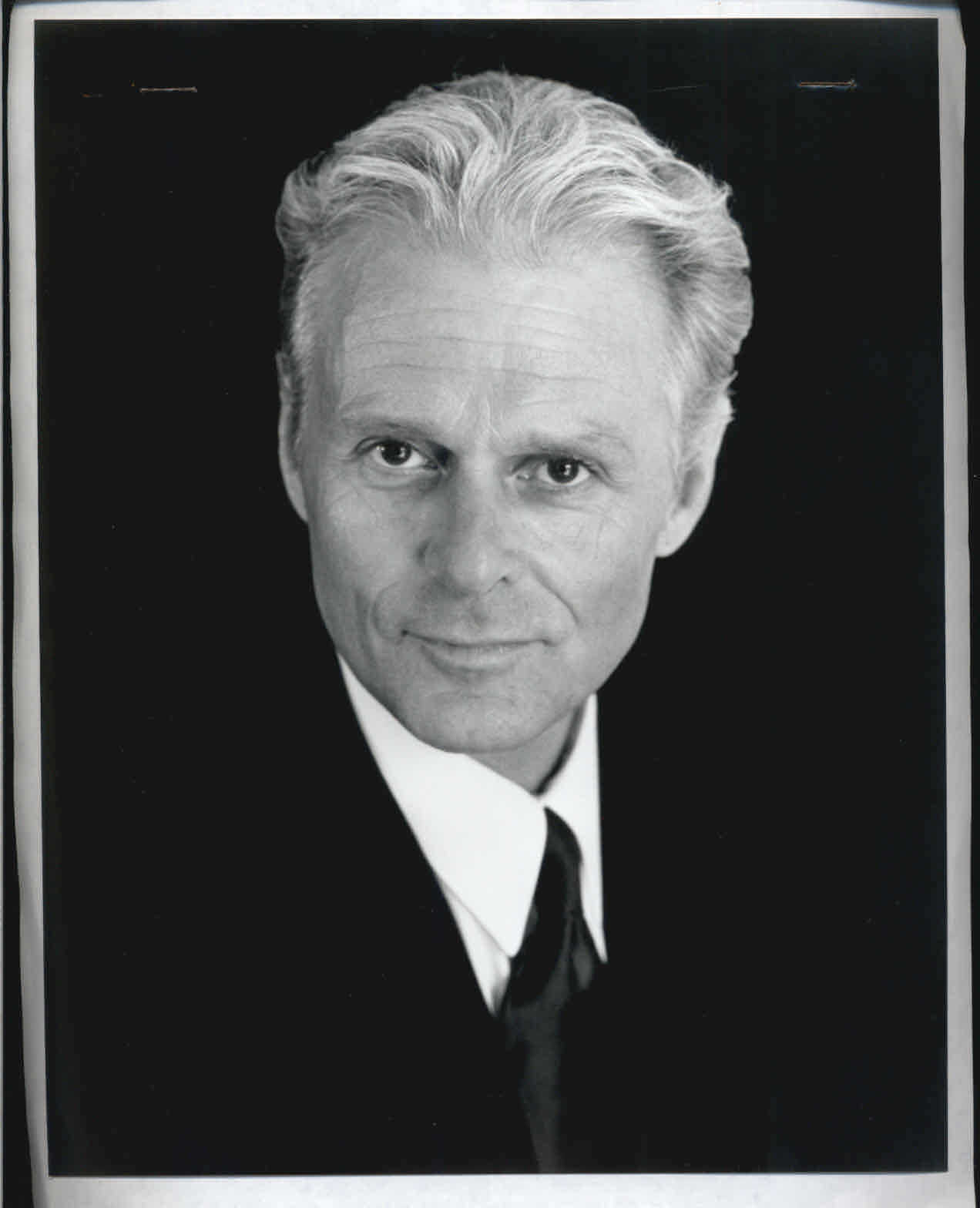 Michael Des Barres - 8x10 Headshot Photo Poster painting w/ Resume -MacGyver