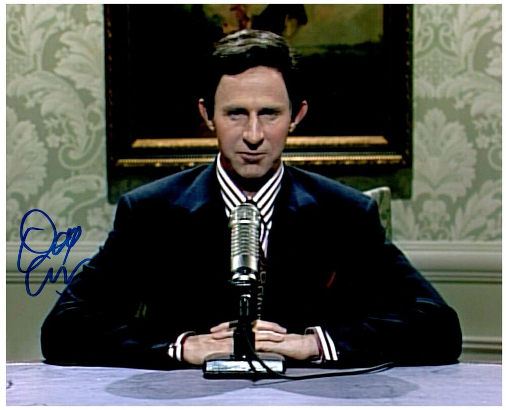 DANA CARVEY Signed Autographed SATURDAY NIGHT LIVE 8X10 Photo Poster painting G