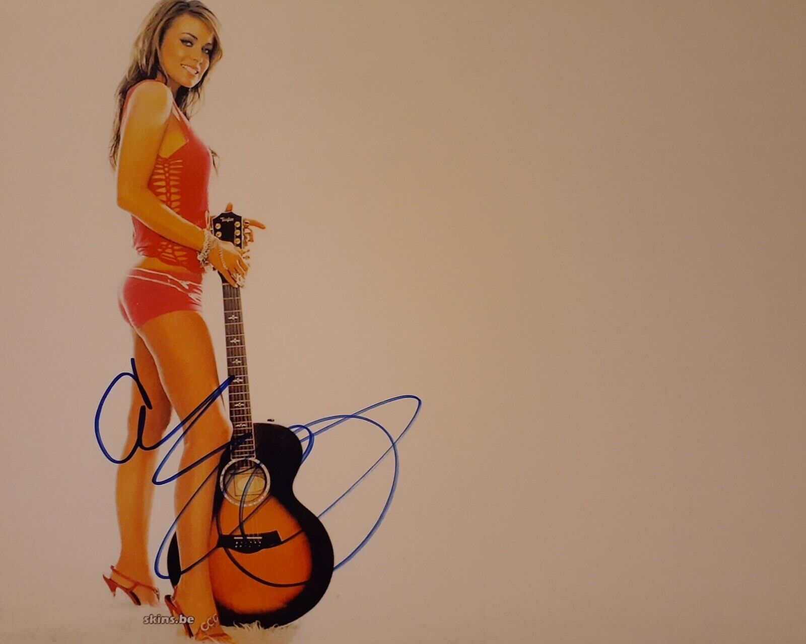 Carmen Electra signed 8x10