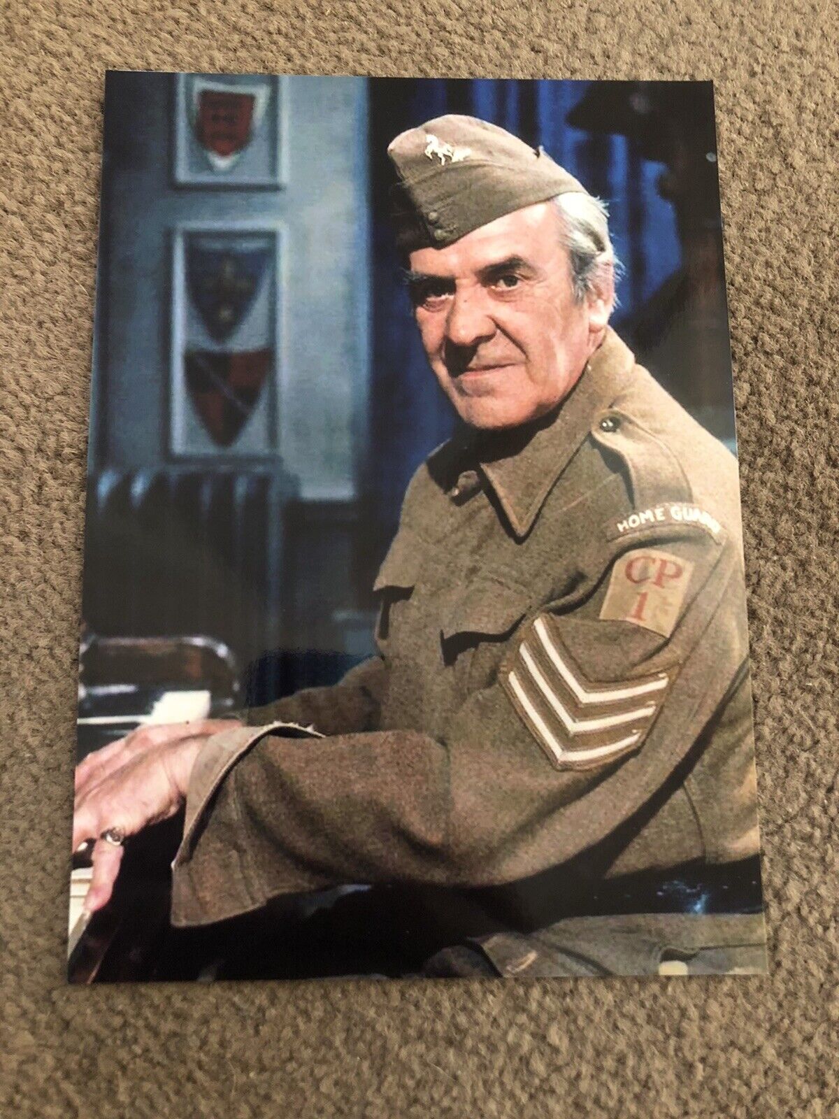 JOHN LE MESURIER (DADS ARMY) UNSIGNED Photo Poster painting- 7x5”