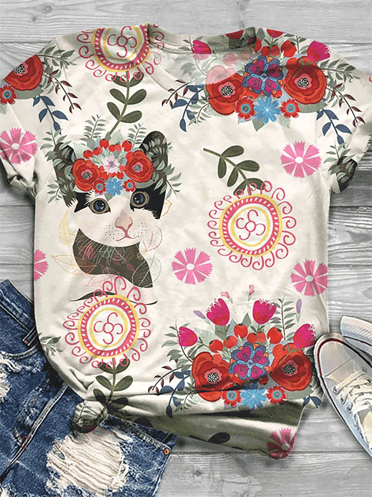 Lovely Cat Floral Art Graphic T Shirt