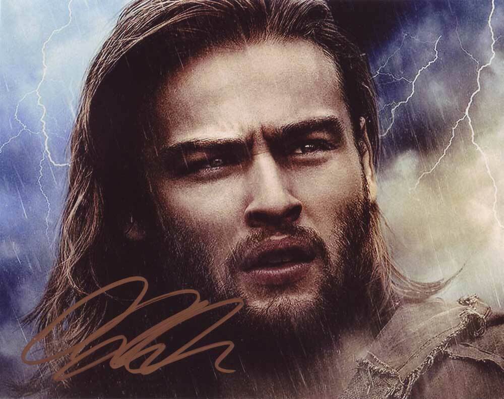 Douglas Booth In-person AUTHENTIC Autographed Photo Poster painting SHA #97704