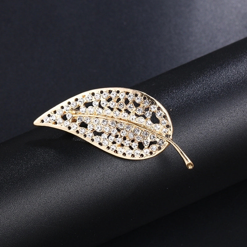 Elegant Pin Leaf Flower Butterfly Alloy Plating Inlay Rhinestones Pearl Women’S Brooches