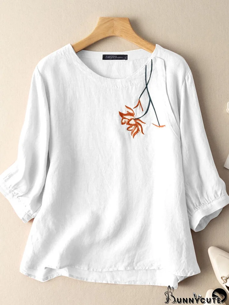 Flower Embroidery Crew Neck 3/4 Sleeve Casual Blouse