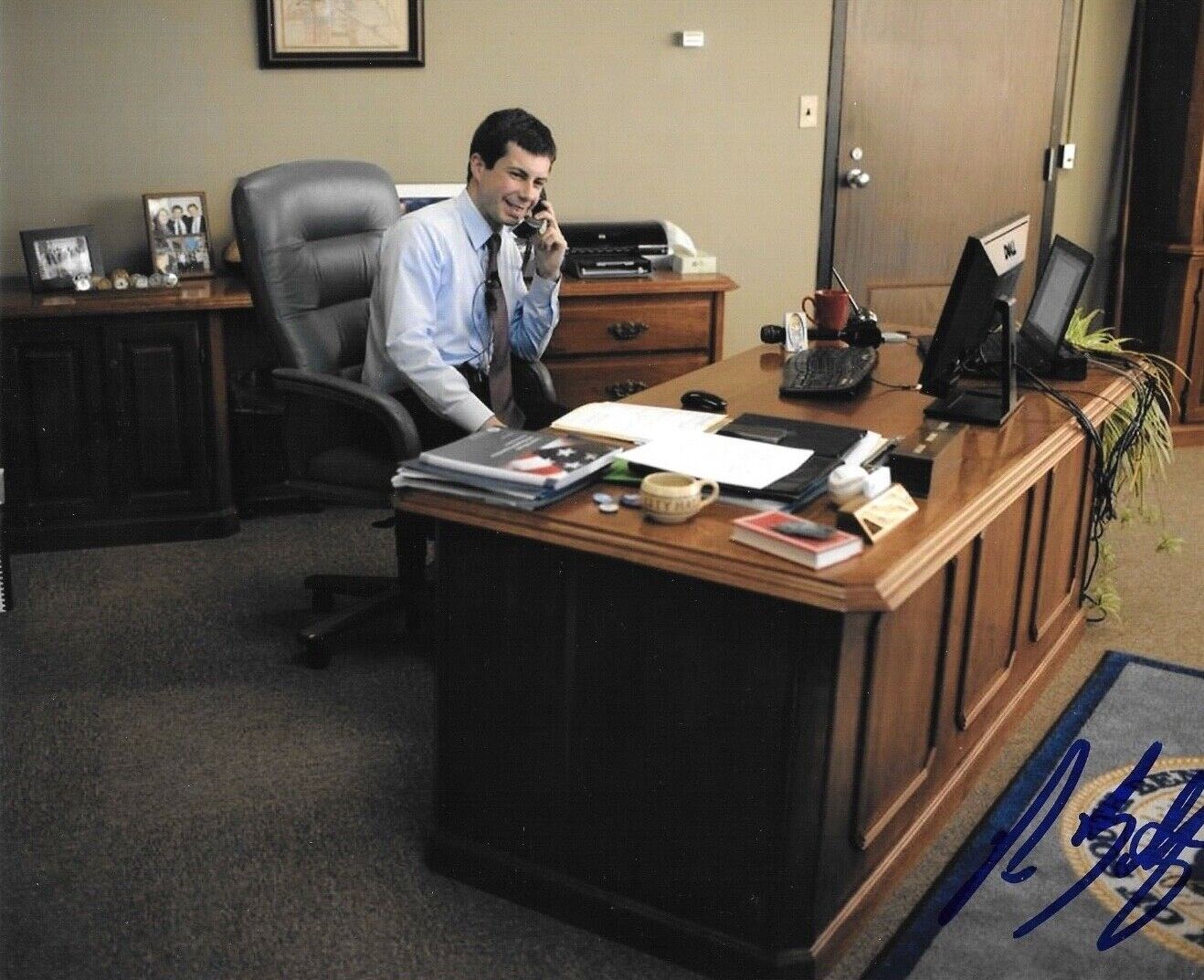 * PETE BUTTIGIEG * signed 8x10 Photo Poster painting * SOUTH BEND MAYOR * 2020 PRESIDENT * 1