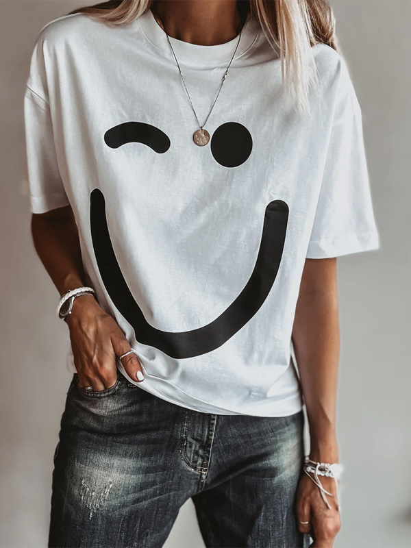White Smiley Face T-Shirt hjn Shicloths