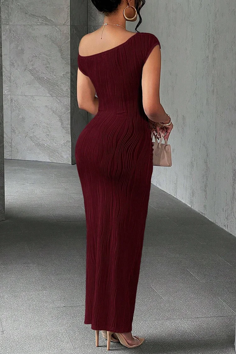 Off Shoulder Sleeveless Wavy Pattern Solid Color Bodycon Maxi Dresses-White Black-S