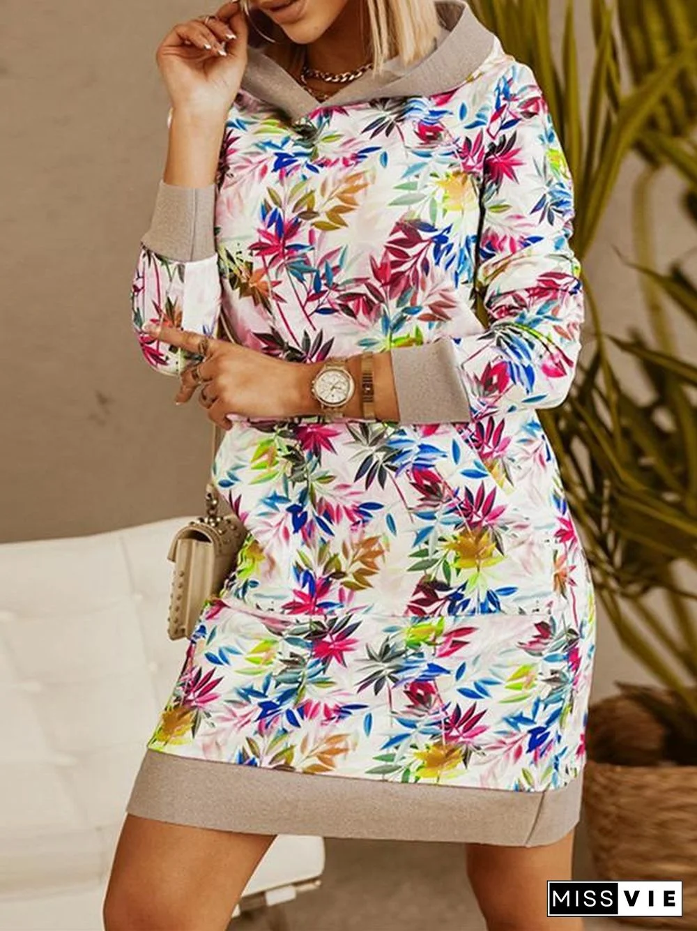 Women Long Sleeve Hooded Floral Printed Graphic Top