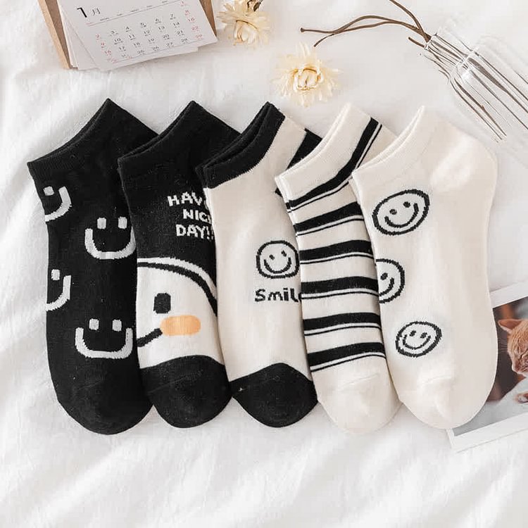  Cute Pink Cotton Socks 【1 Pair Of Socks Per Order】 - Modakawa Modakawa