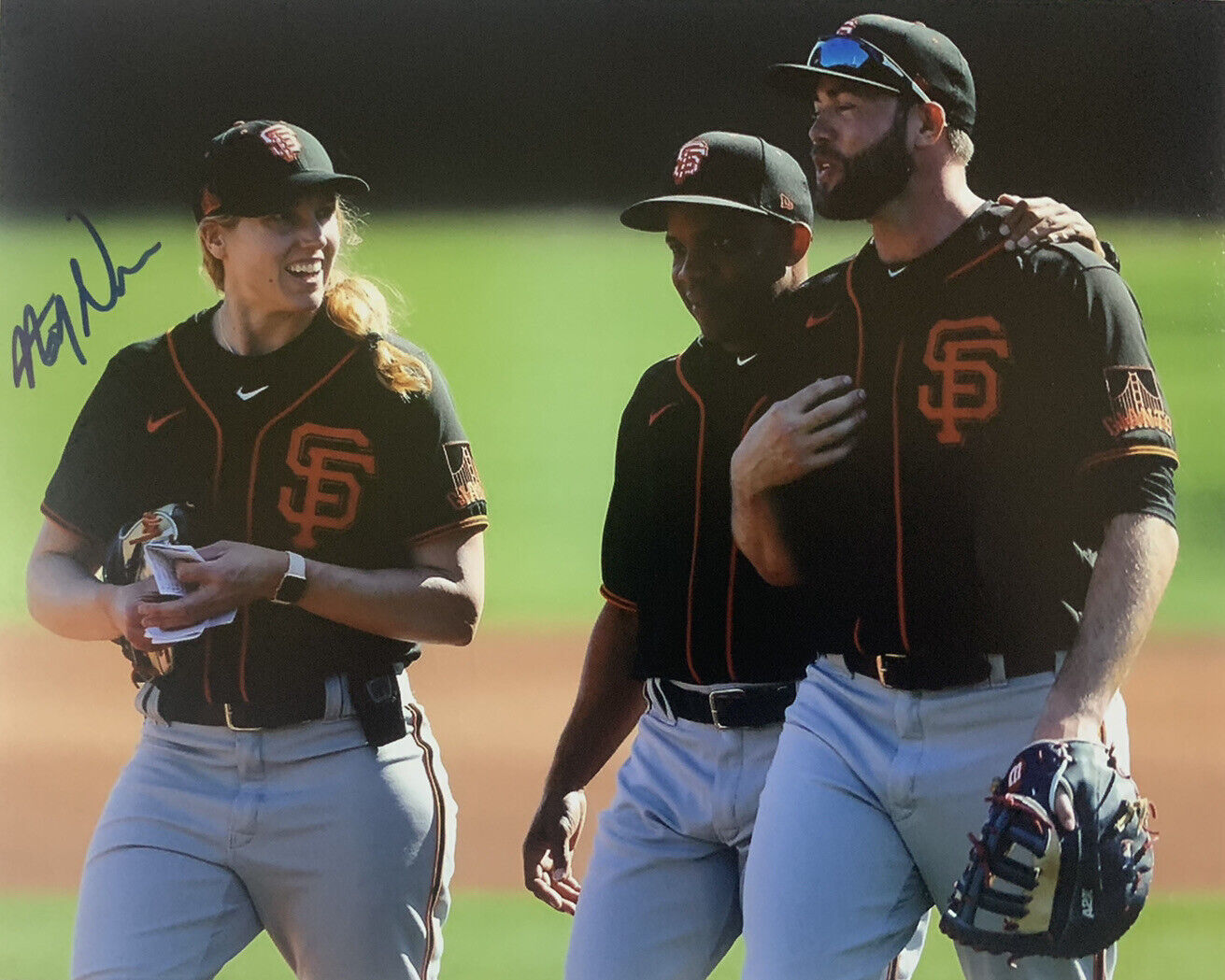 ALYSSA NAKKEN HAND SIGNED 8x10 Photo Poster painting SF GIANTS FEMALE COACH AUTOGRAPH COA