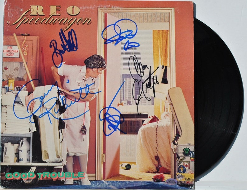 REO SPEEDWAGON GOOD Trouble Album Signed X5 Neal Doughty, Bruce Hall, Kevin Cronin, Alan Gratzer, Gary Richrath wcoa