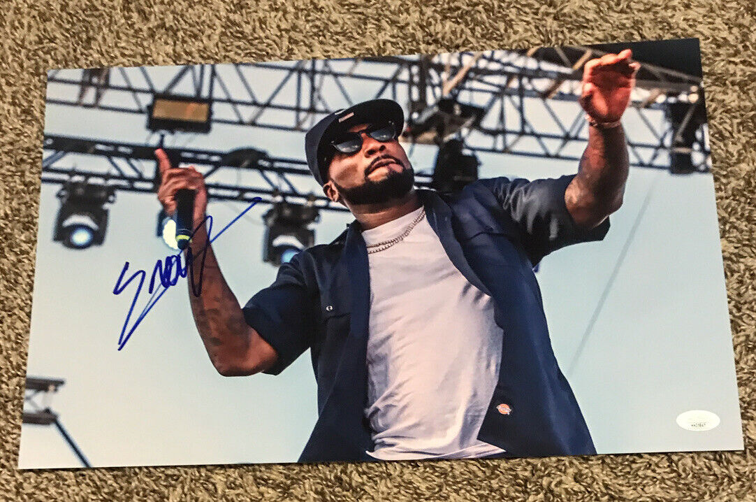 YOUNG JEEZY SIGNED AUTO 11x17 Photo Poster painting Picture Rap Music Snowman JSA COA