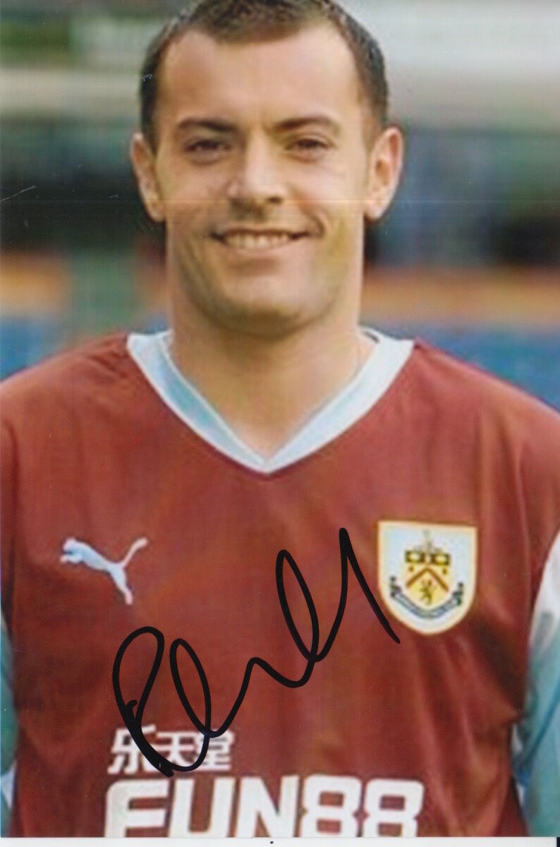 BURNLEY HAND SIGNED ROSS WALLACE 6X4 Photo Poster painting.