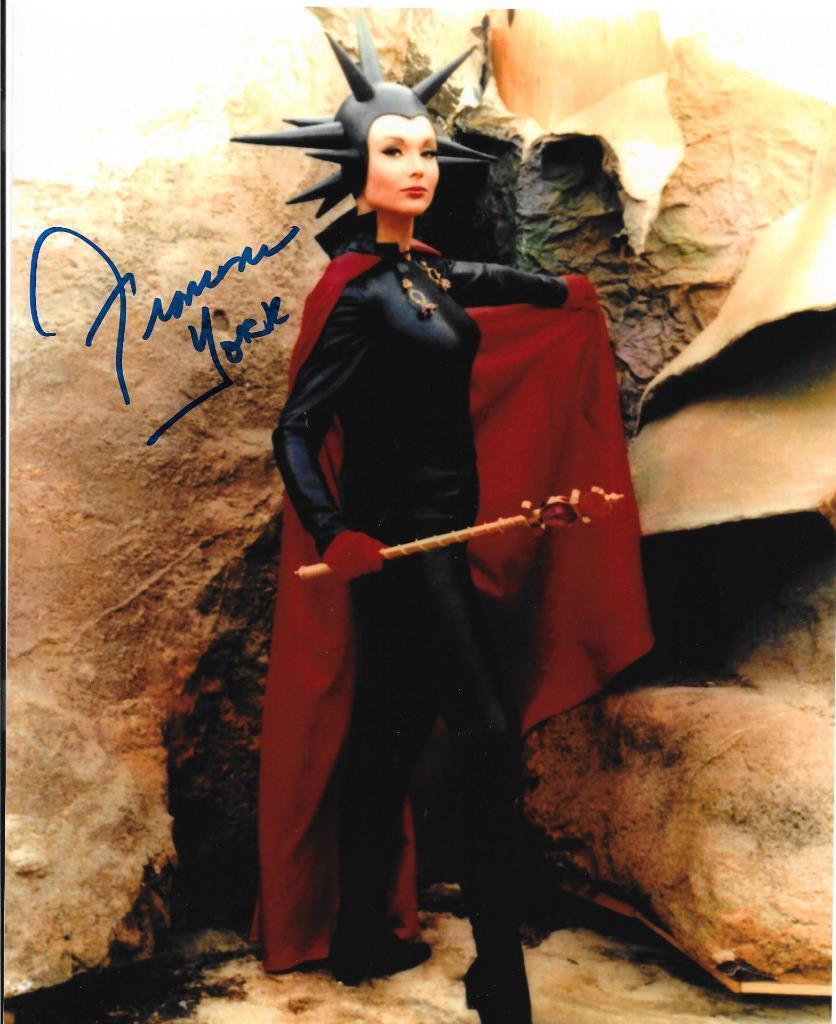 FRANCINE YORK SIGNED 8X10 COLOR Photo Poster painting 'LOST IN SPACE' NIOLANI TV AUTOGRAPH