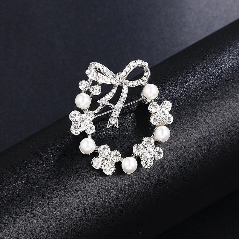 Elegant Pin Leaf Flower Butterfly Alloy Plating Inlay Rhinestones Pearl Women’S Brooches