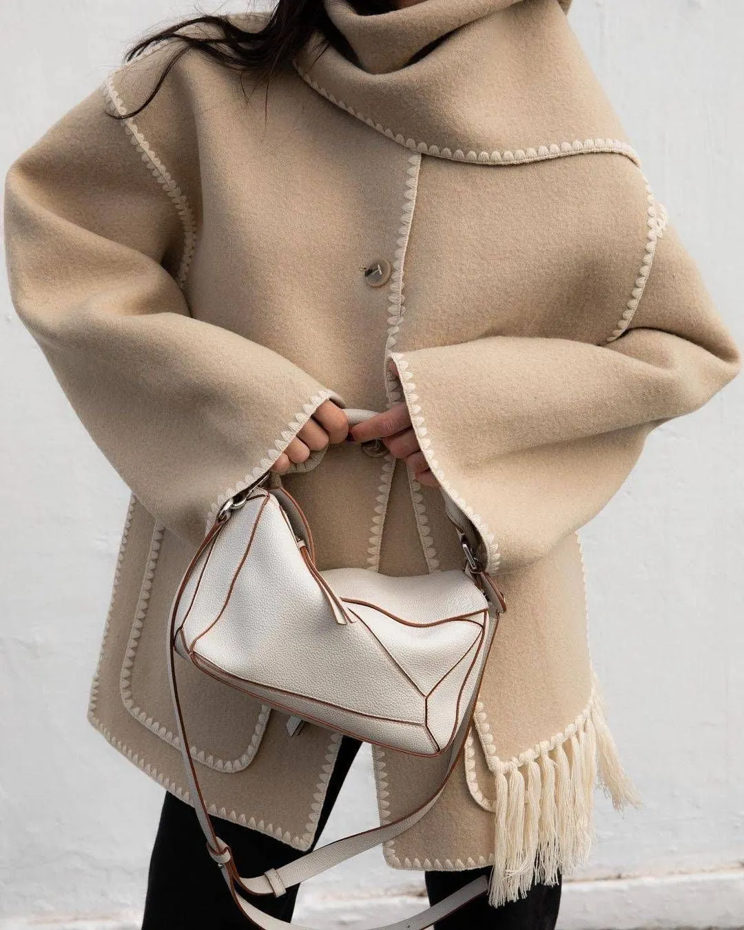 Women's 2-in-1 Scarf Coat &ndash; Plush Tailored Winter Elegance &ndash; view 2