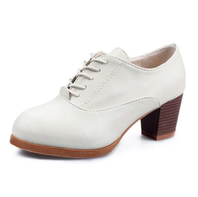 Chaussures à talons épais blancs avec bride Flusfy