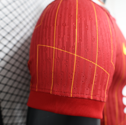 2024-2025 Liverpool Home Player Version Men's Football T-Shirt