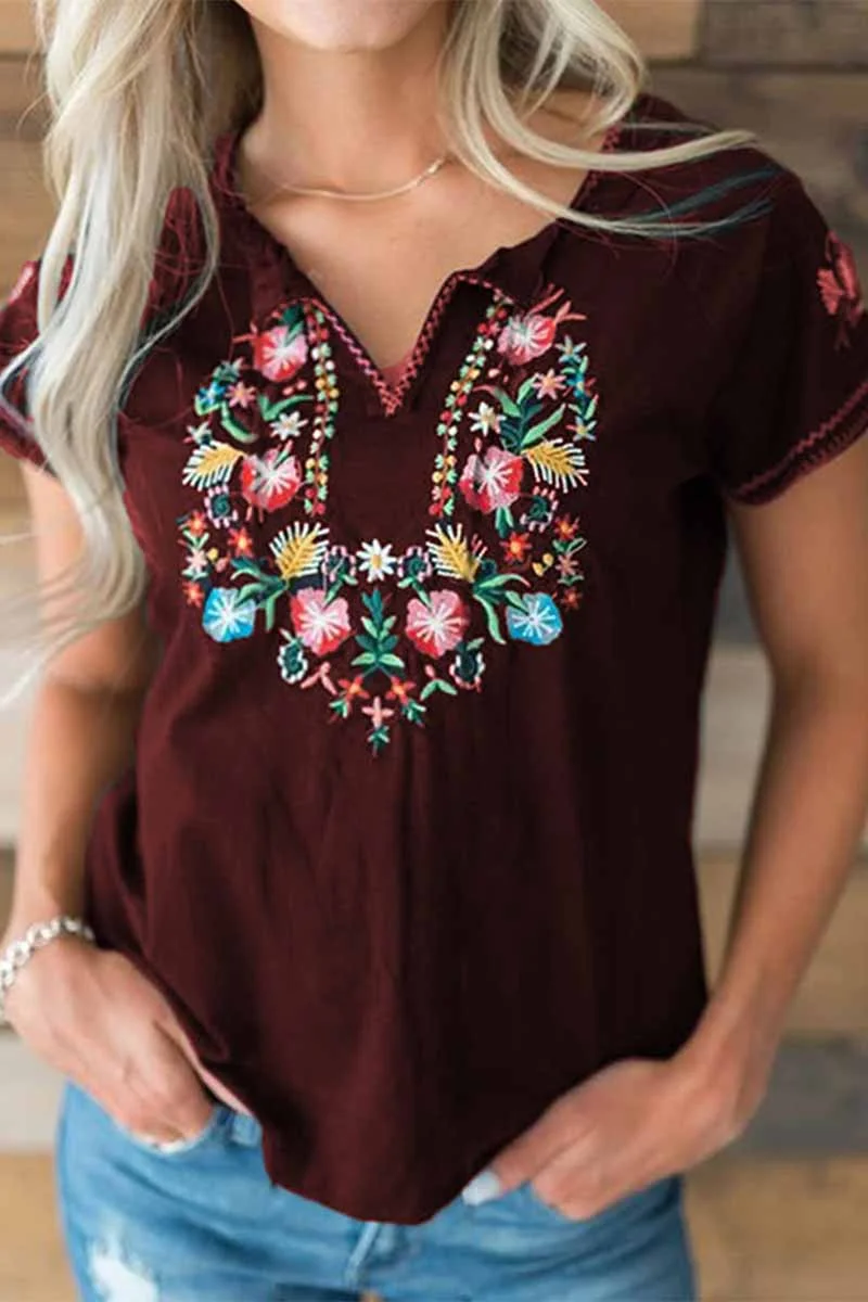 Spring And Summer Retro Embroidery Short Sleeves Tops(3 colors)