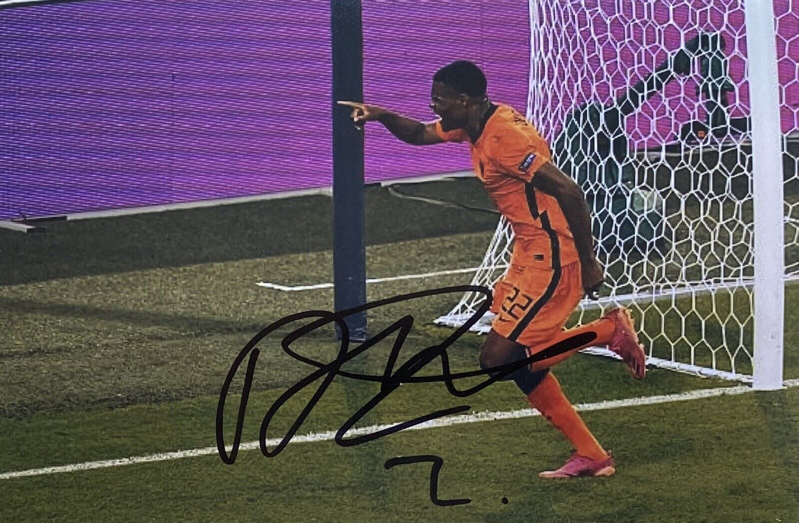 Denzel Dumfries Genuine Hand Signed Netherlands 6X4 Photo Poster painting, See Proof, 3