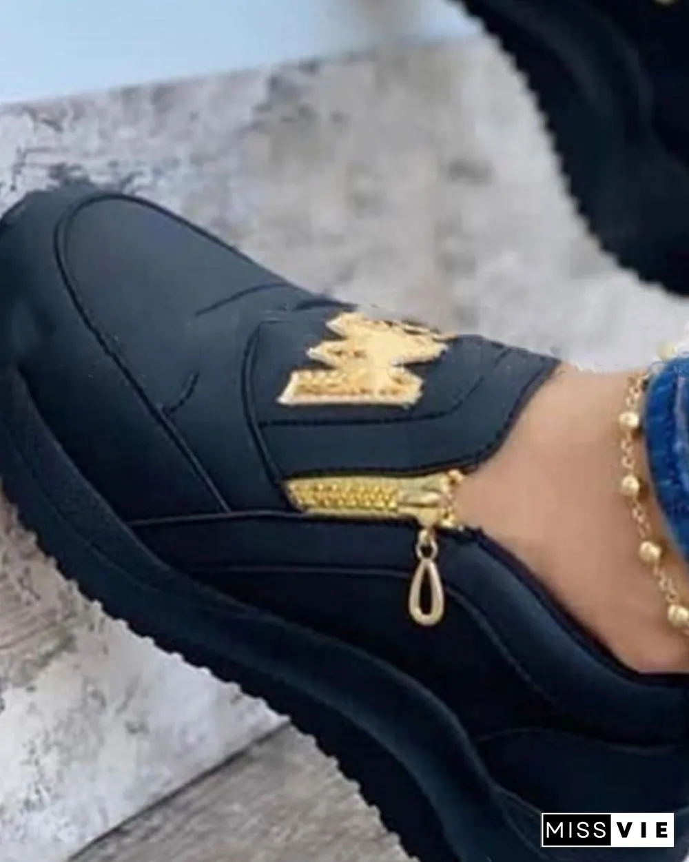 Round-toe Solid Color Splicing Letter Embroidery Sneakers