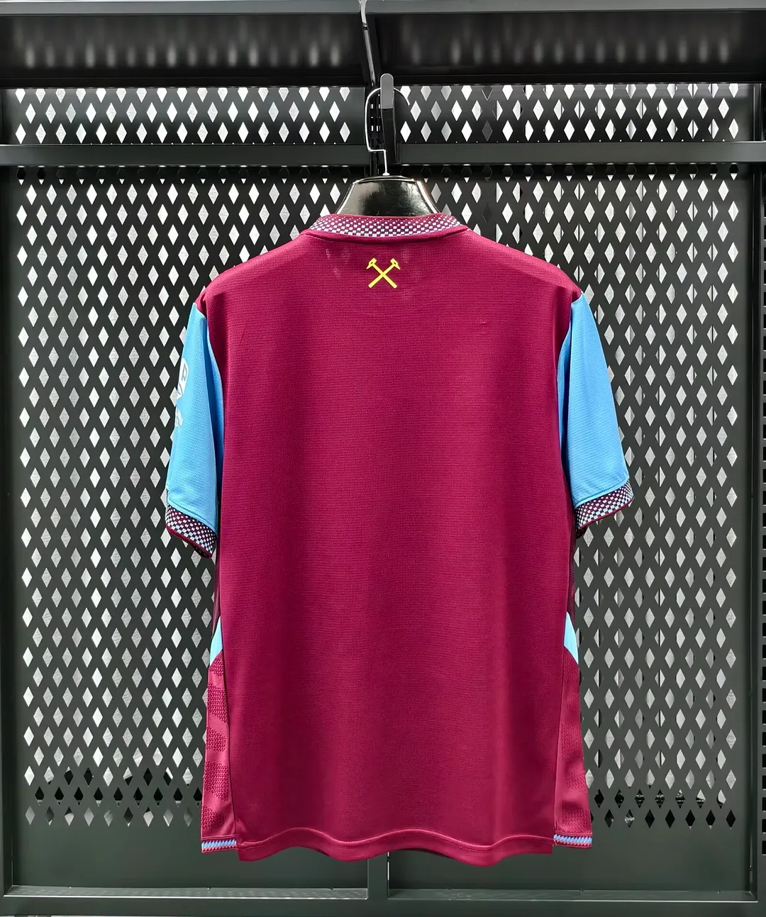 26/27 West Ham United Home Football Shirt Thai Quality