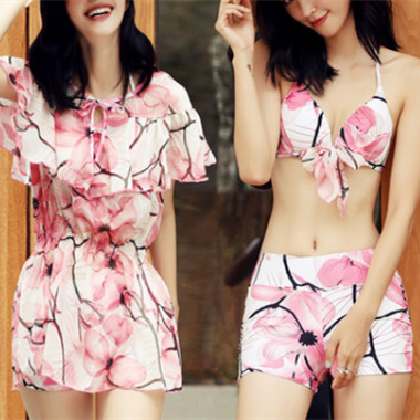 White/Pink Blossom Three-Piece Swimsuit SP179180